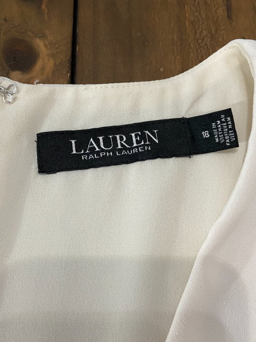 Lauren Ralph Lauren Yaira Ruffle Sleeve Dress - Cream - 18 - EUC - Picture 4 of 9